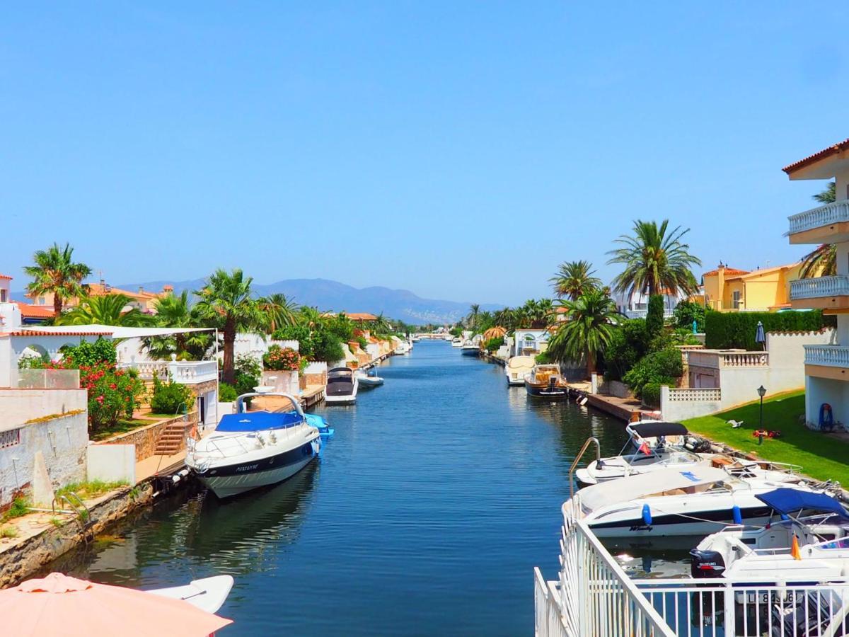 Holiday Home Alberes By Interhome Empuriabrava Exterior foto
