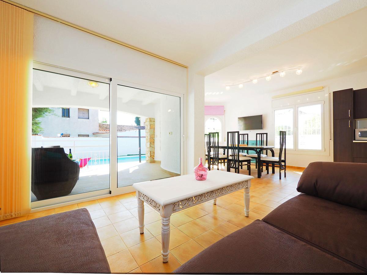 Holiday Home Alberes By Interhome Empuriabrava Exterior foto